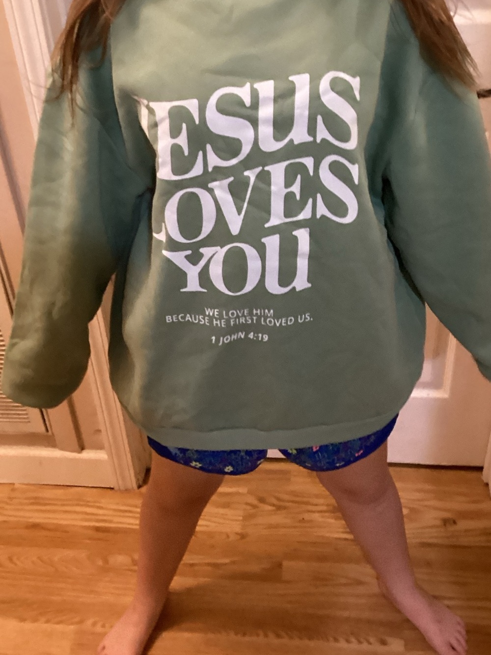 Cracker Barrel Green "Jesus Loves You" Sweatshirt